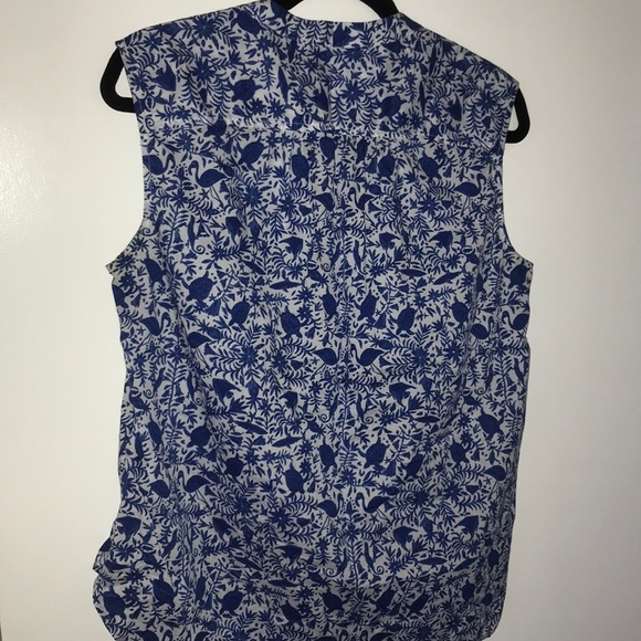 Vineyard vines sleeveless top - Picture 3 of 4